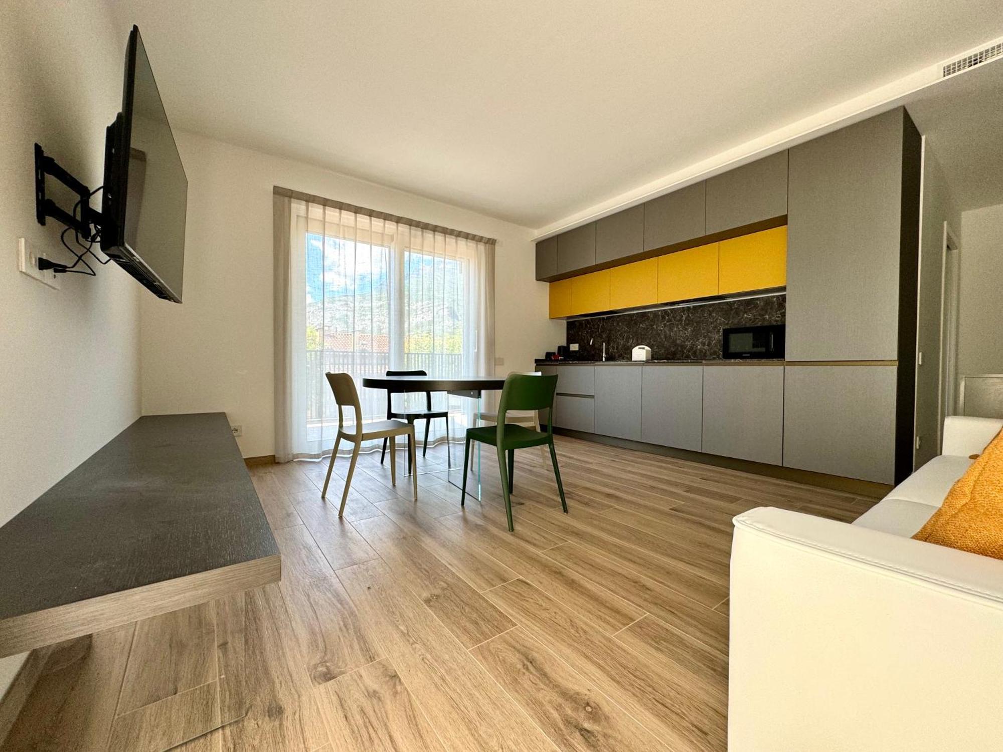 Adige Apartamento *
